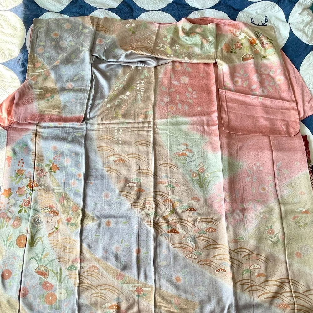 Elegant Multicolor silk kimono